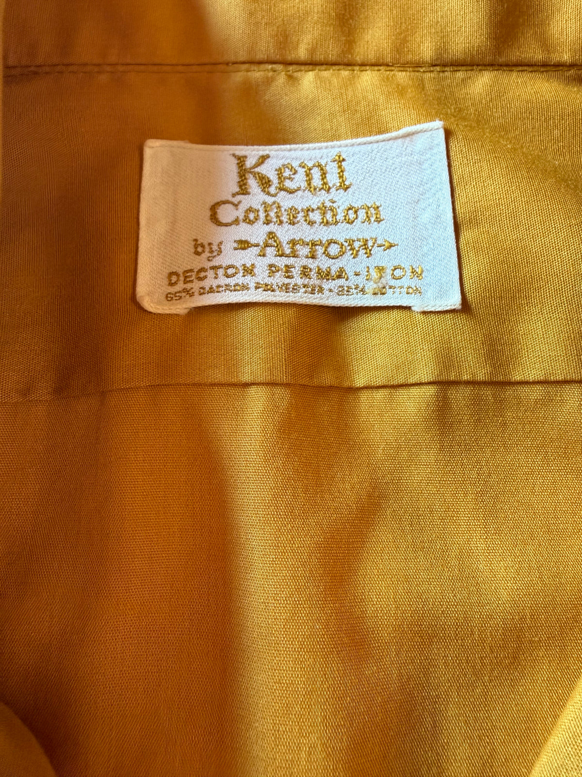 Vintage L Long Sleeve Yellow Button Up Shirt from the 70s