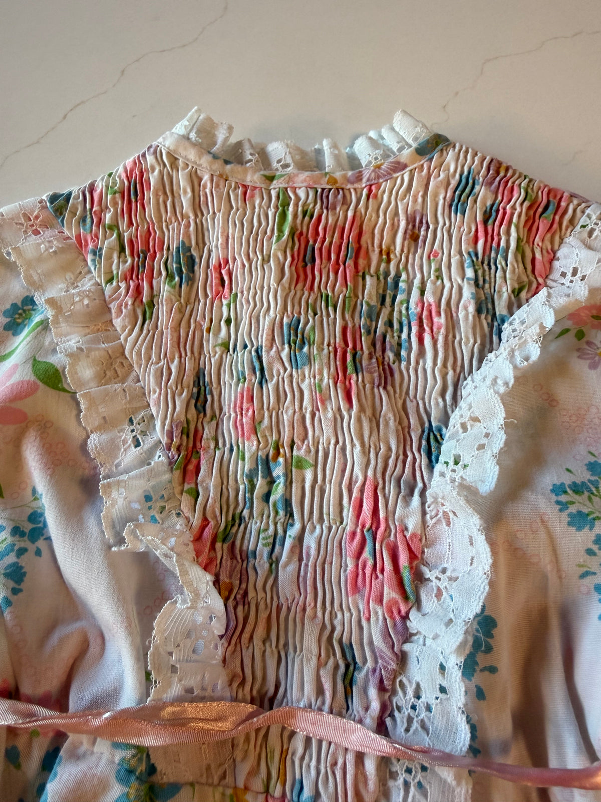 Vintage White Floral Short Sleeve Girls Dress from the 1960s