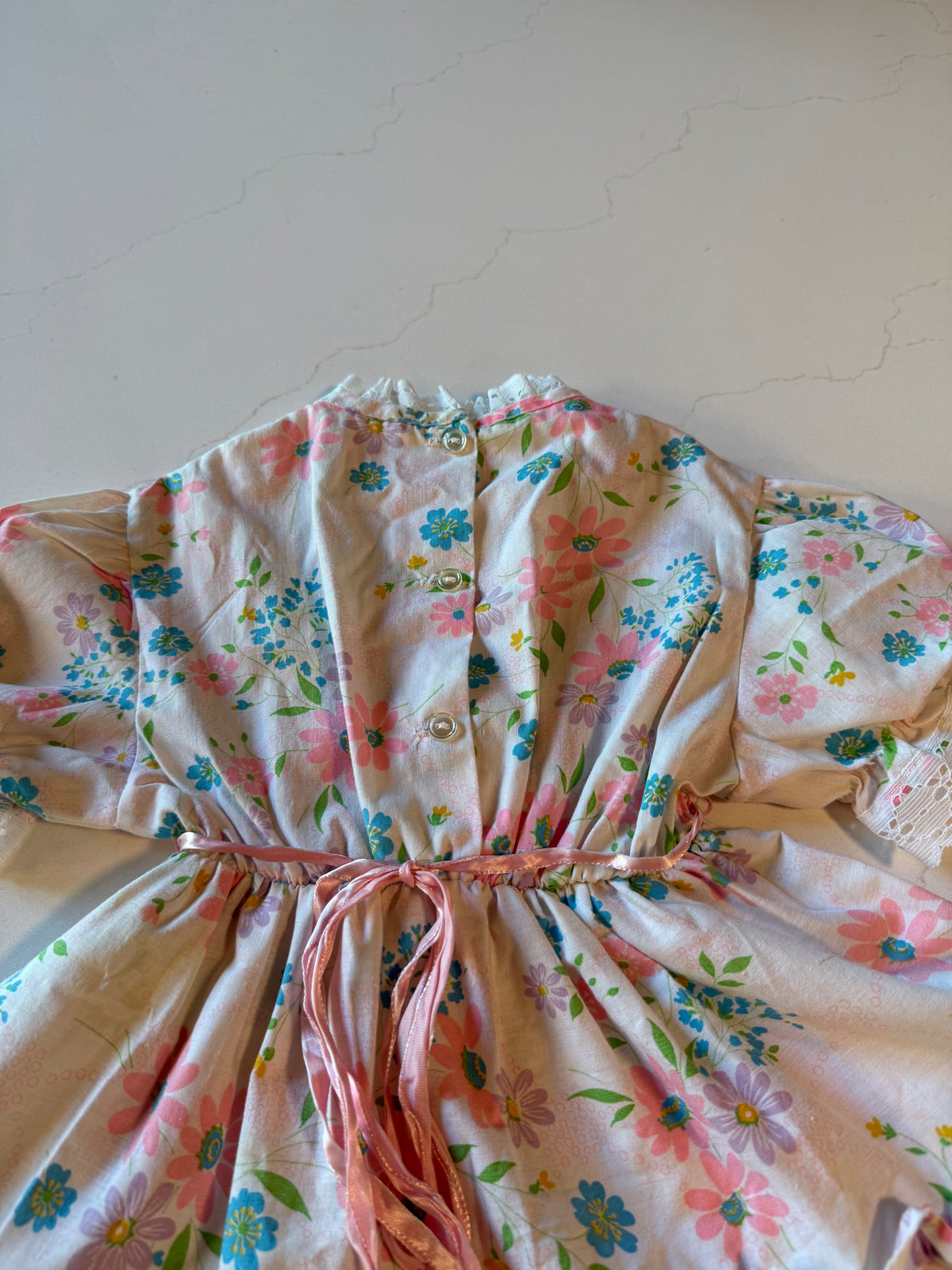 Vintage White Floral Short Sleeve Girls Dress from the 1960s