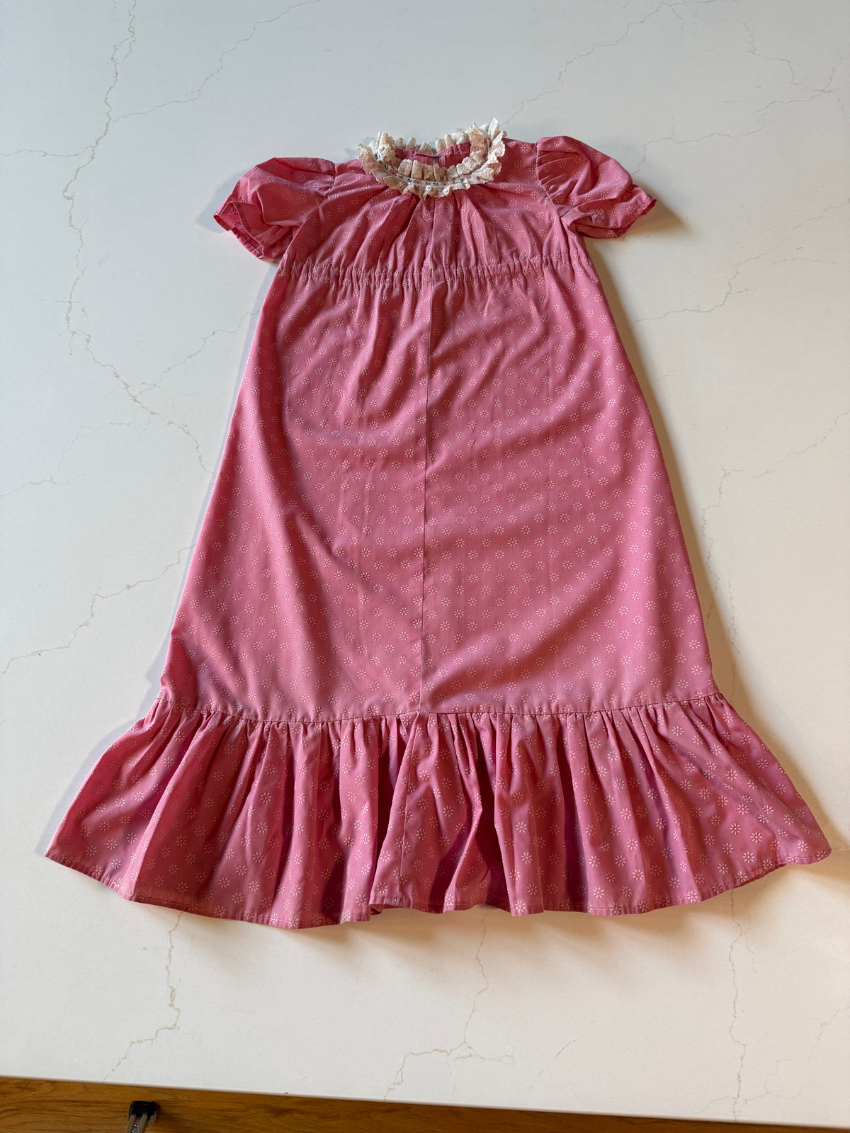 Vintage Hand Sewn Pink Short Sleeve Girls Granny Dress from the 1960s