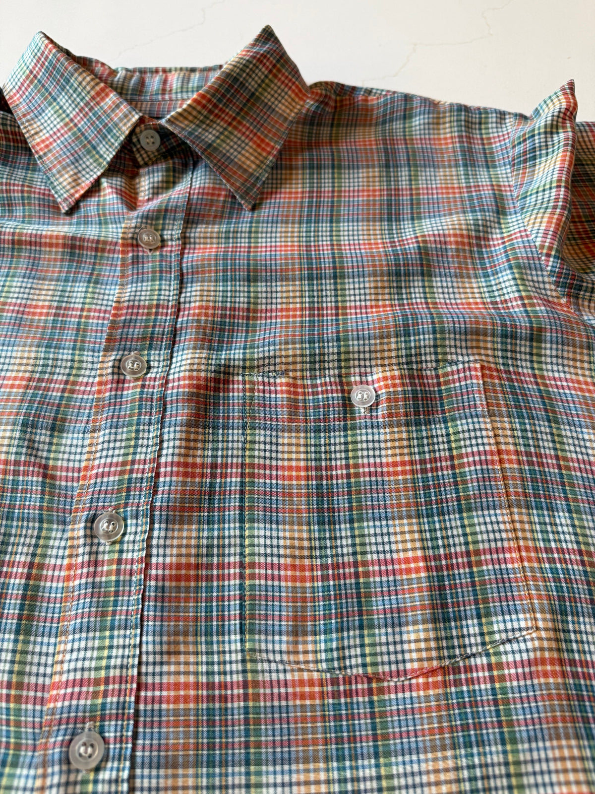 Vintage L Men's Short Sleeve Plaid Button Up Shirt