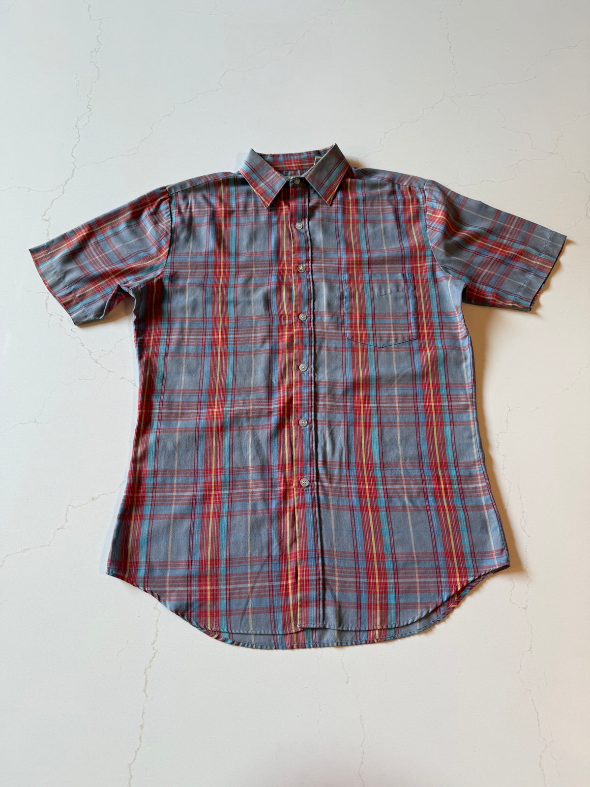 Vintage M Men's Short Sleeve Weekender Plaid Plaid Button Up Shirt