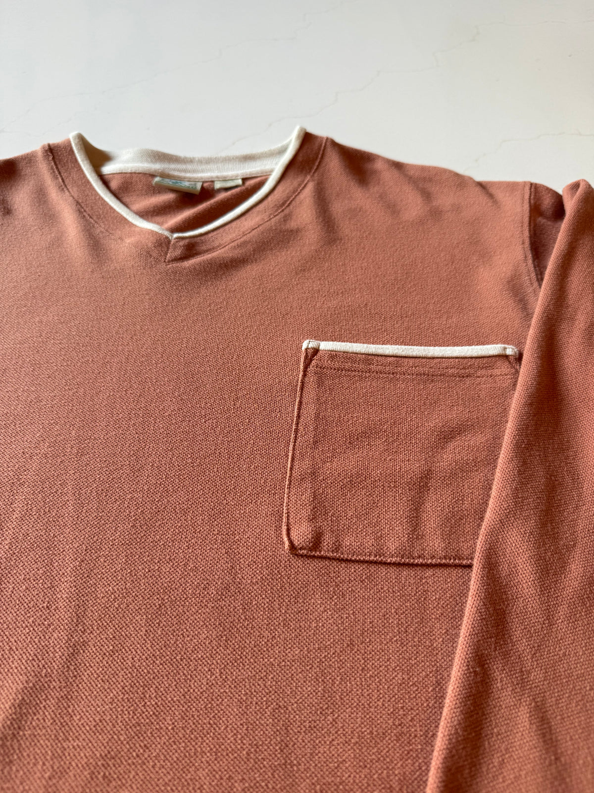 VIntage XL Long Sleeve V-Neck T-Shirt from the 90s