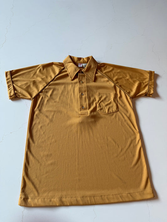 Vintage M Men's Short Sleeve Henley Shirt from the 70s