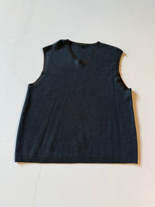 Vintage L Hubert White Sleeveless Merino Wool Vest from the 90s