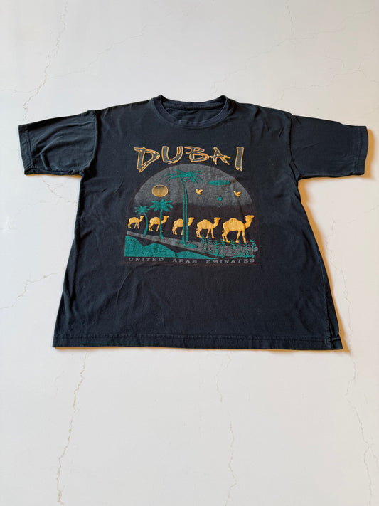 Vintage M Men's Black Short Sleeve Dubai T-Shirt from the 90s