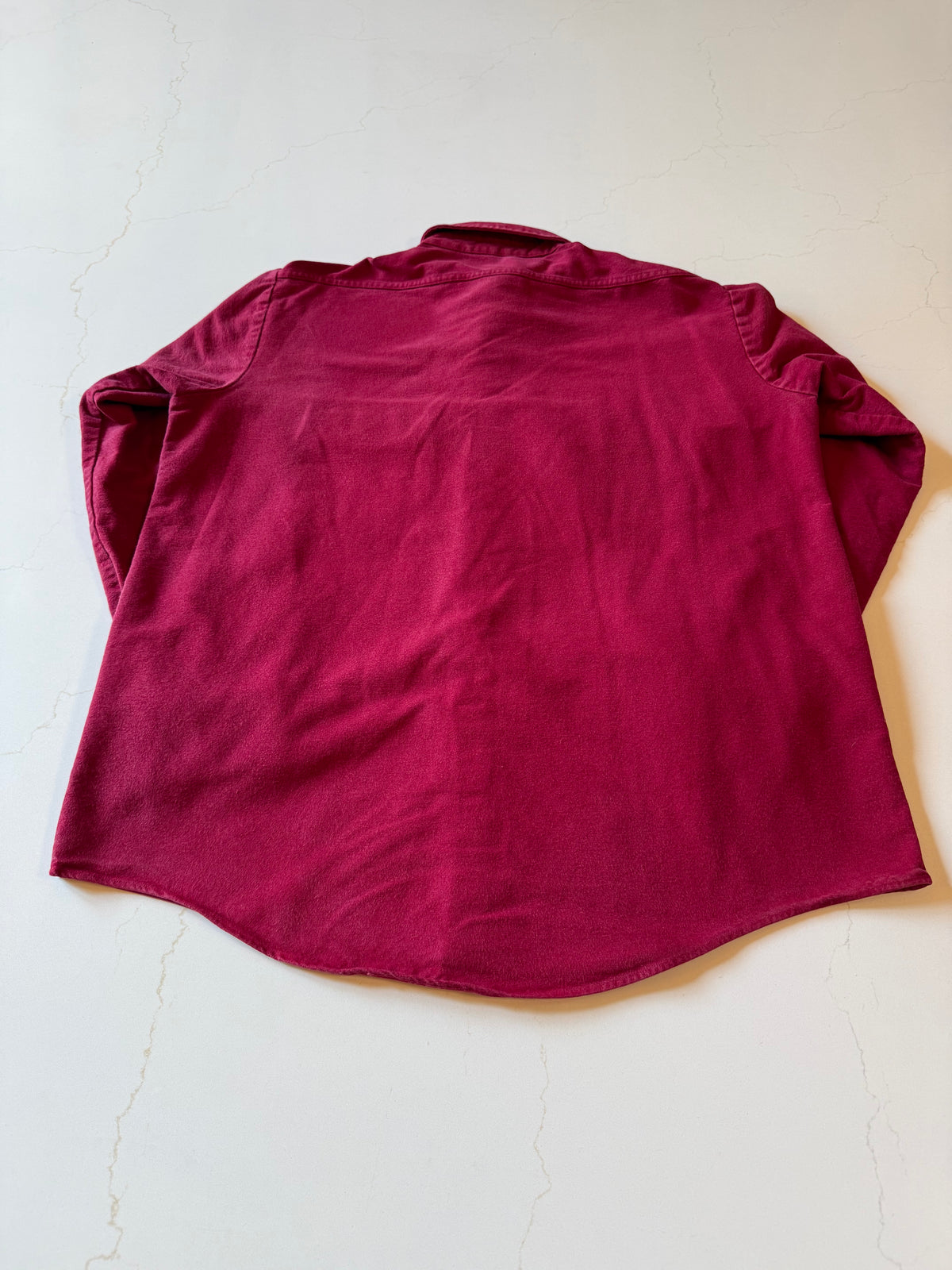 Vintage L Dark Red Long Sleeve Flannel Chamois Button Up Shirt from the 90s
