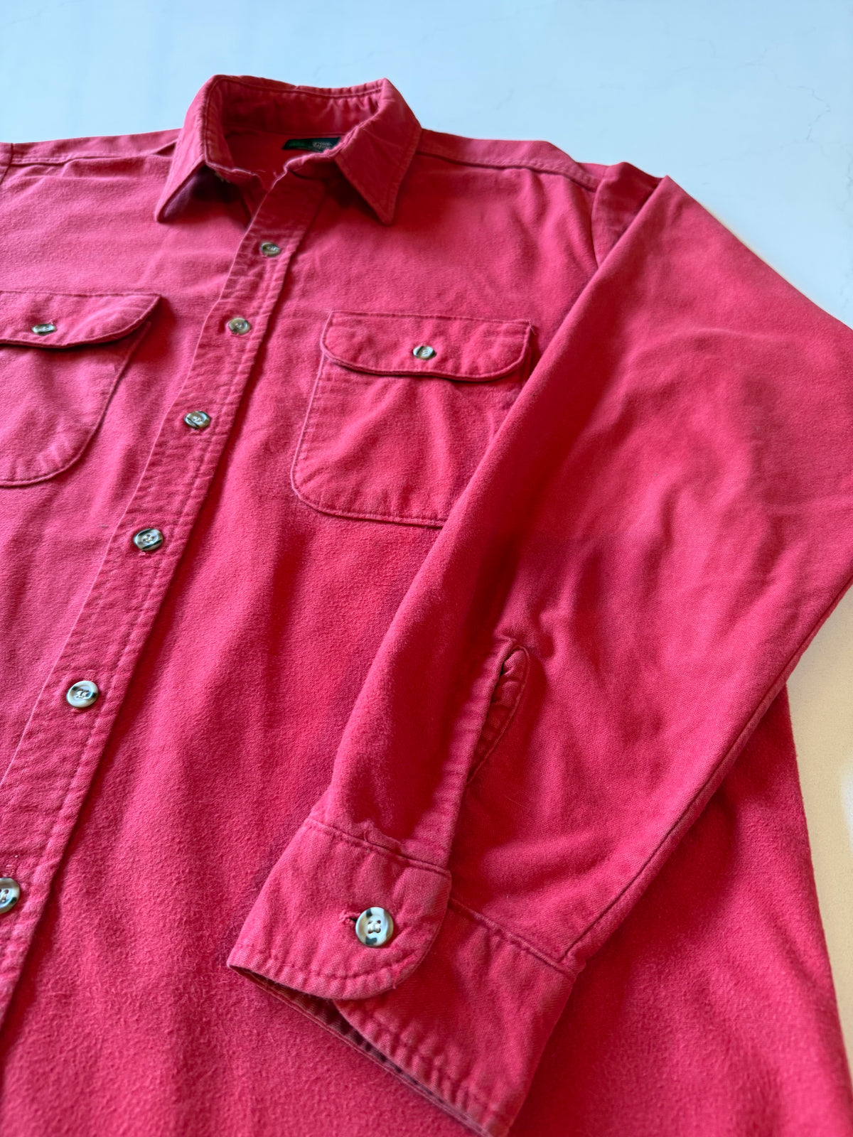 Vintage L Long Sleeve Flannel Chamois Button Up Shirt from the 90s
